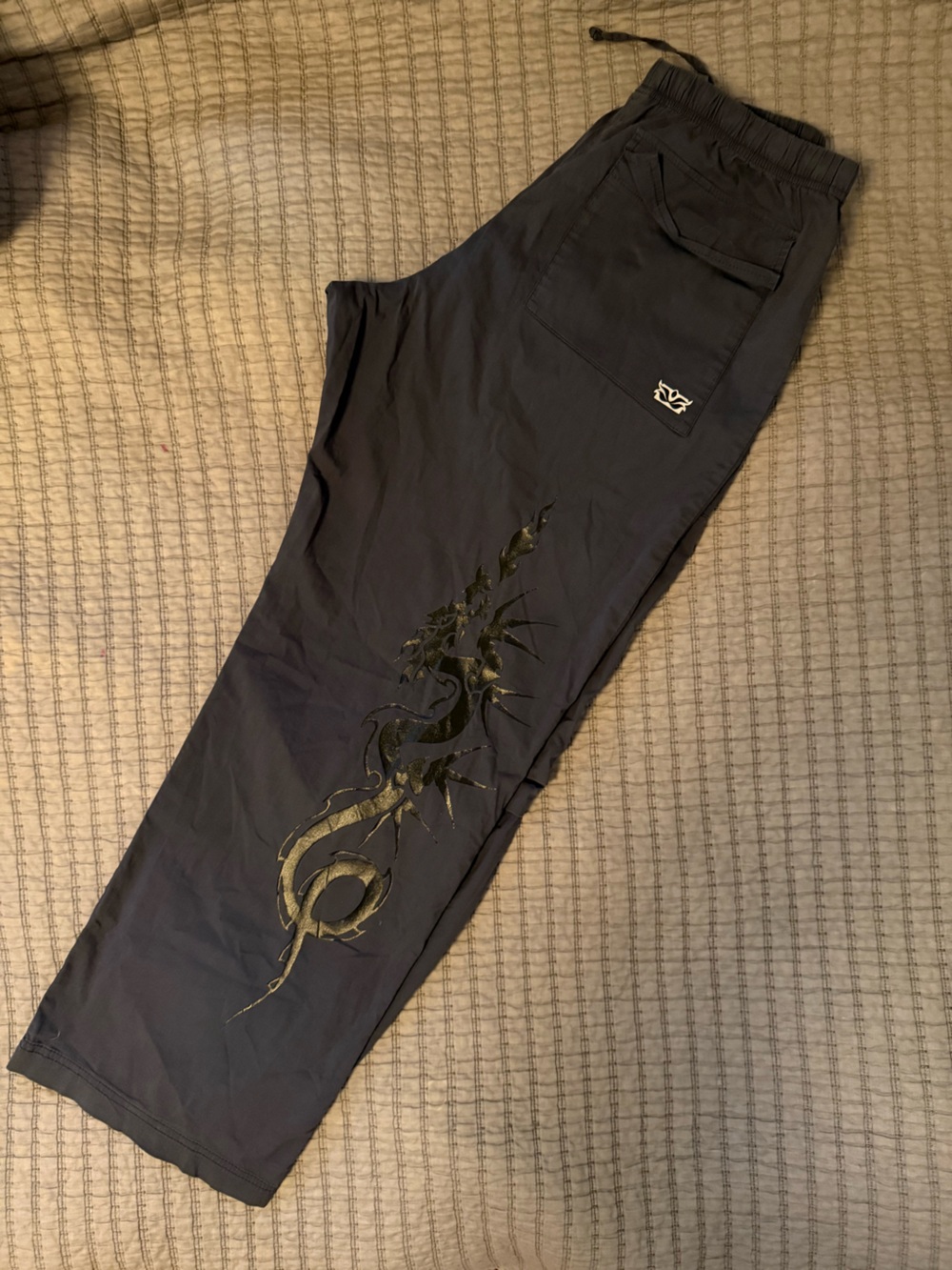 Be present yoga pants with dragon print Size M RARE Vintage